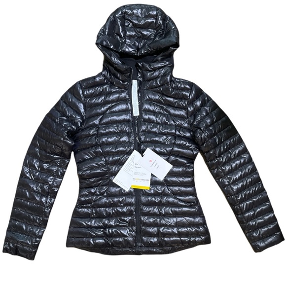 ⭐️HOST PICK⭐️ Lululemon Pack It Down Jacket - black - Picture 8 of 8